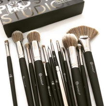 Load image into Gallery viewer, BH Cosmetics Studio Pro 13 Pieces Brush Set

