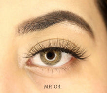 Load image into Gallery viewer, Miss Rose 3D Mink Eyelashes

